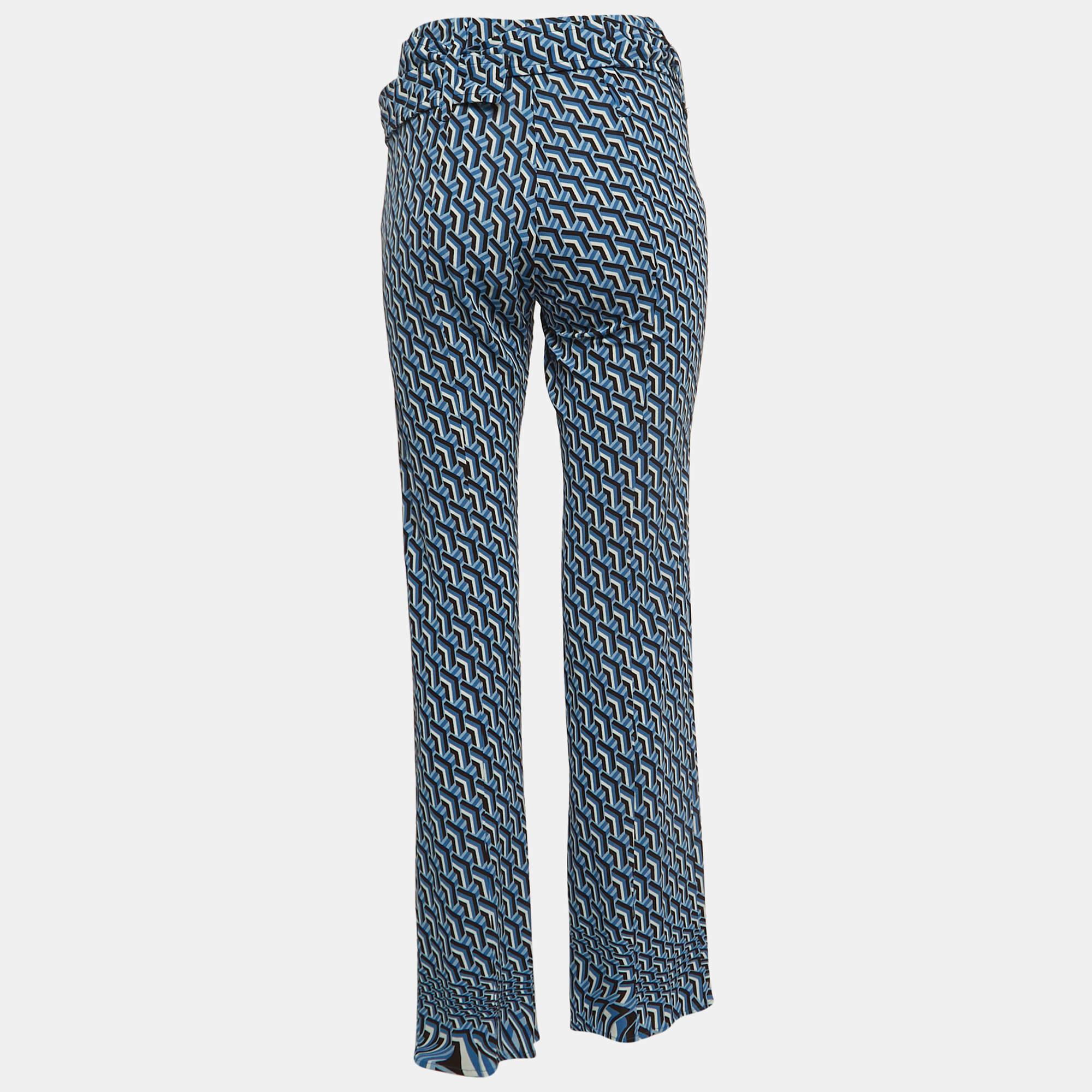 Impeccably tailored pants are a staple in a well-curated wardrobe. These designer pants are finely sewn to give you the desired look and all-day comfort.

