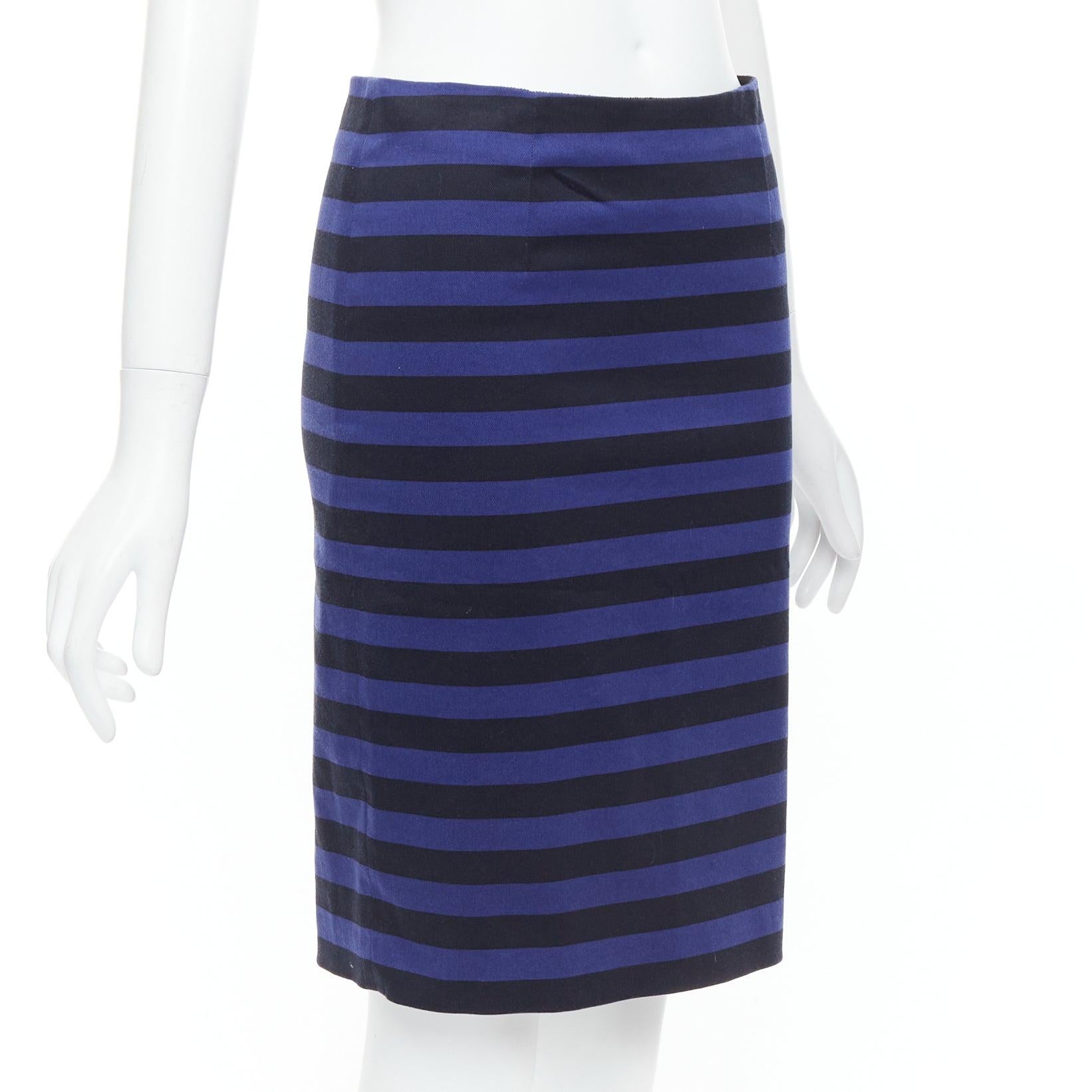 Violet PRADA jupe crayon à rayures bleues et noires, fendue dans le dos, avec pinces à la taille IT38 S en vente