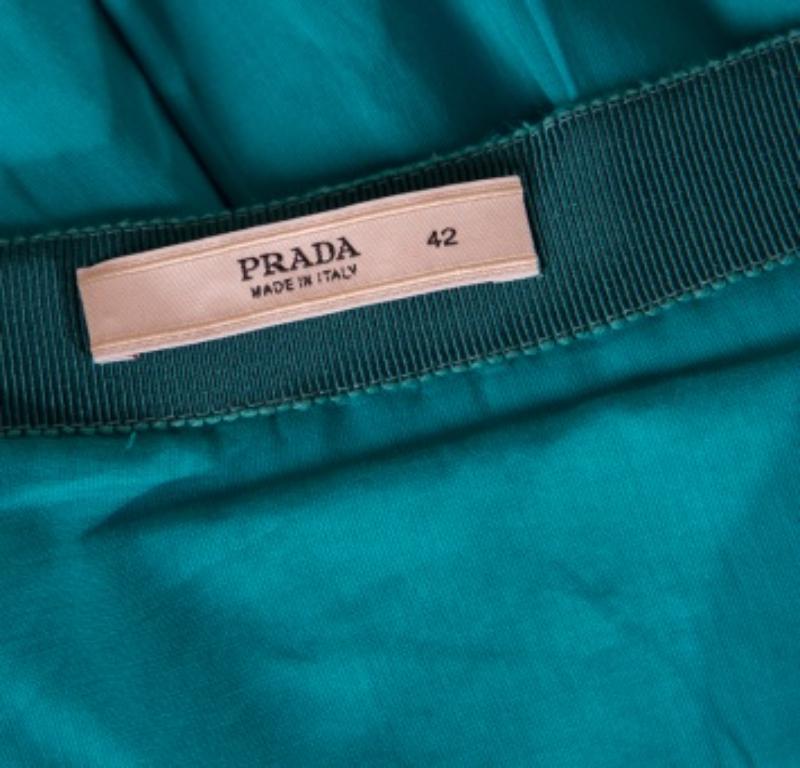 Prada jupe plissée en coton bleu avec bordure en soie contrastée M Pour femmes en vente