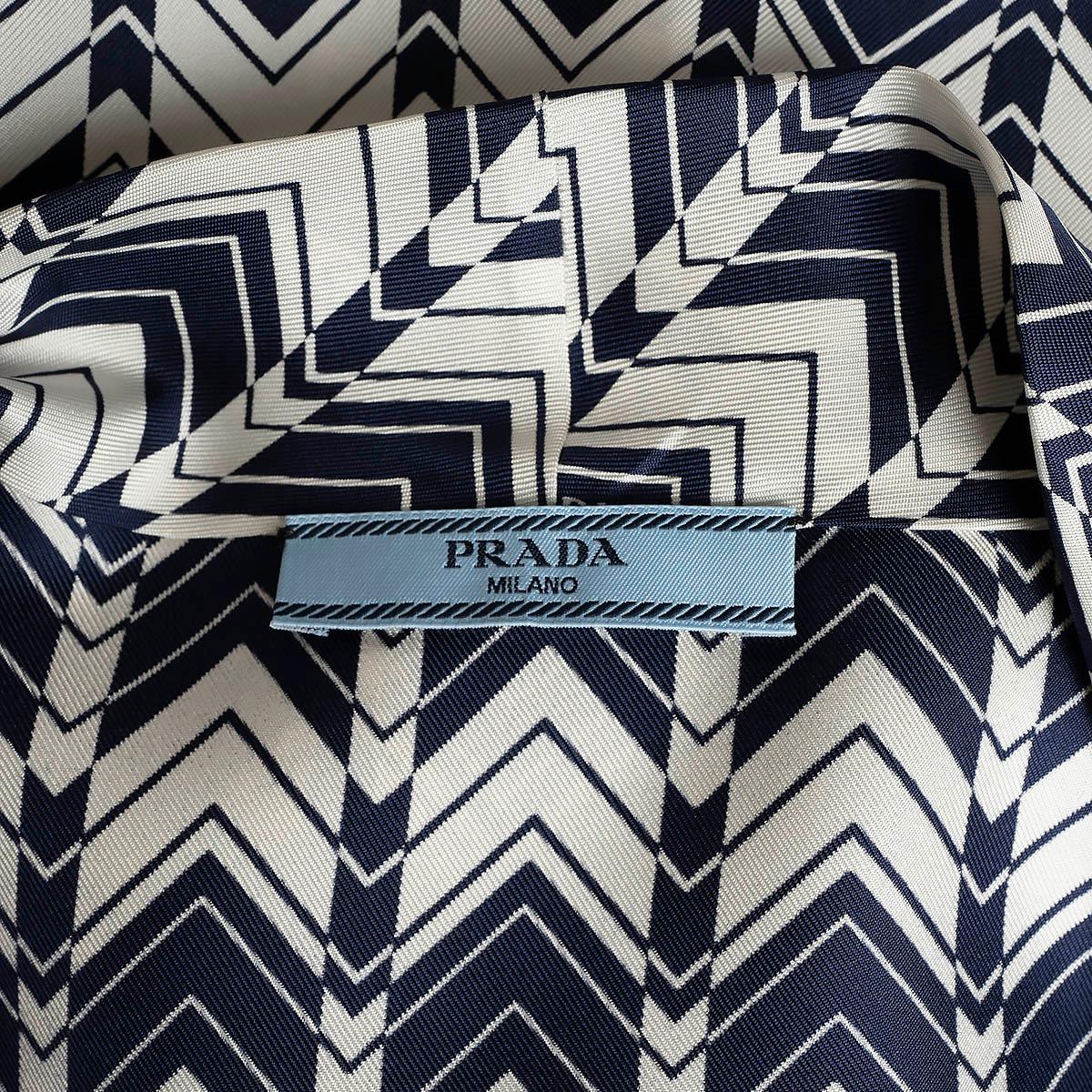 PRADA blue & cream silk 2020 CHEVRON PUSSY-BOW Blouse Shirt 40 S For Sale 4