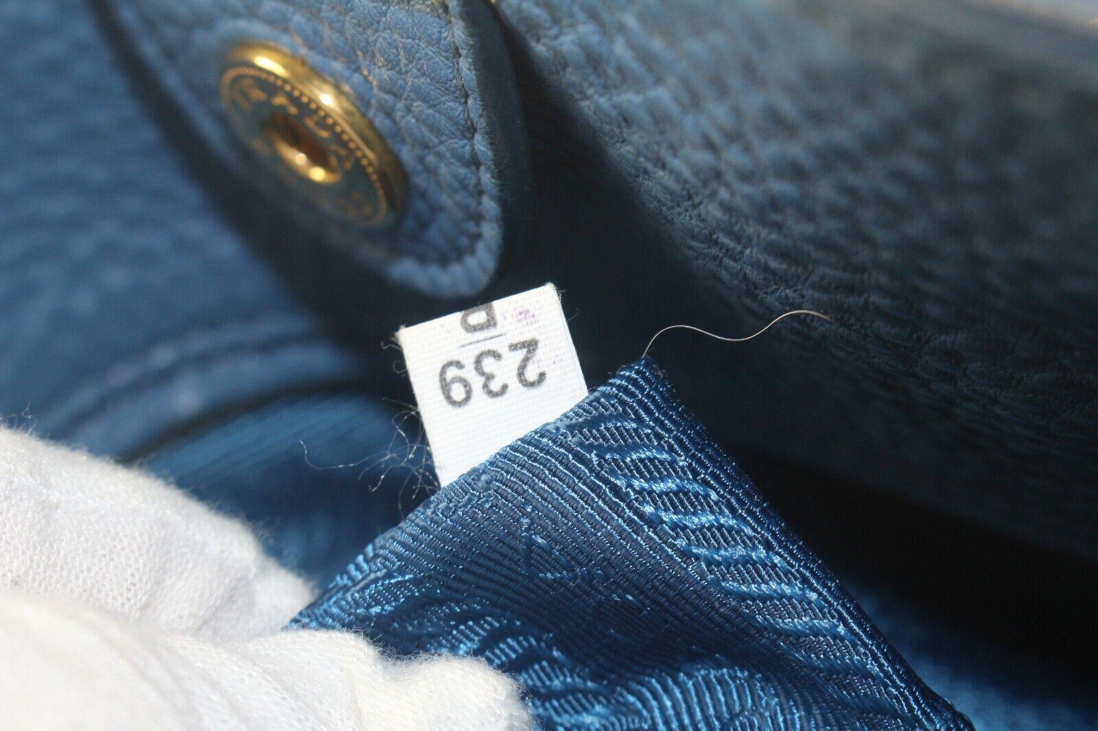 PRADA Blue Daino Vitello Leather Tote 4PR817K For Sale 5