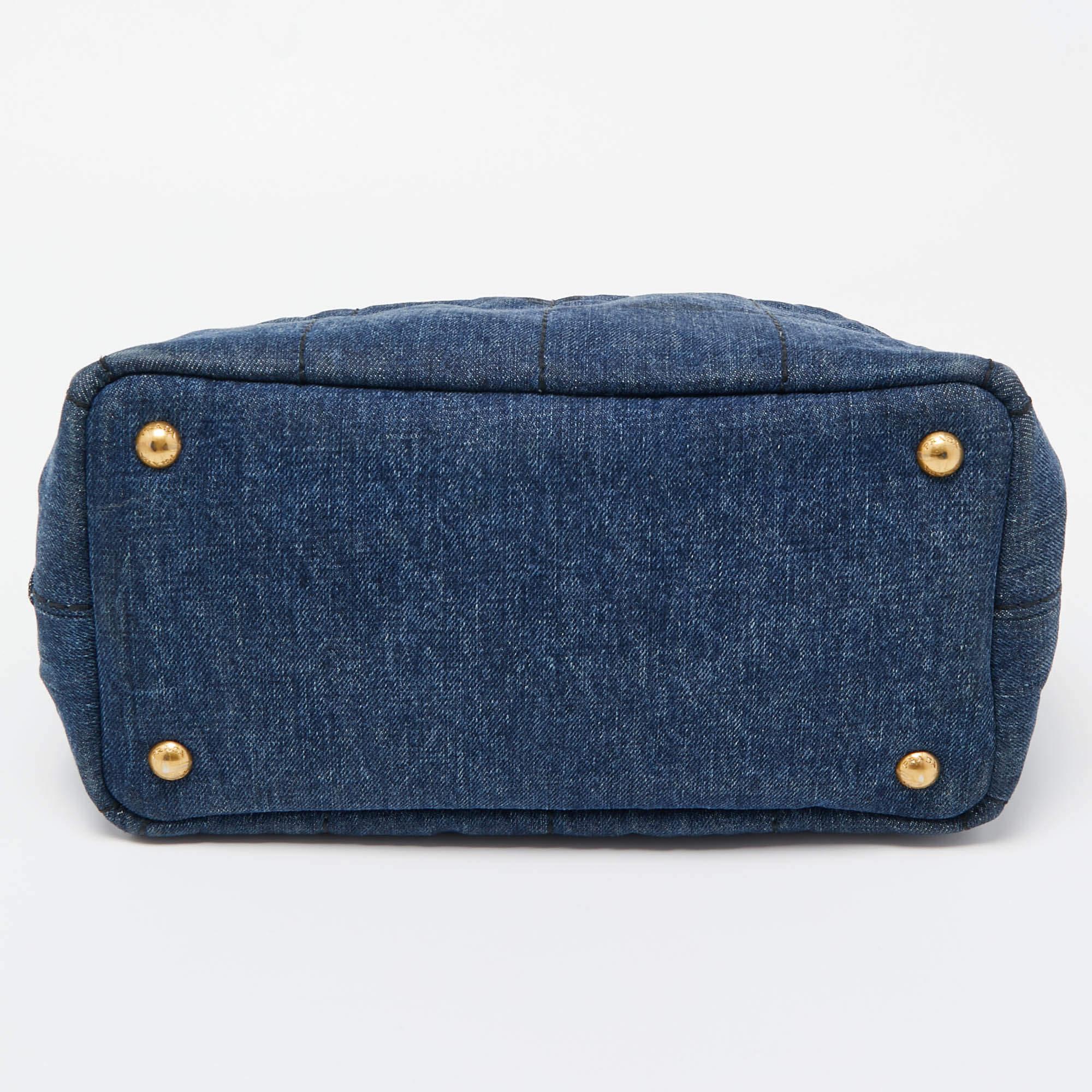 Prada Gärtner-Tasche aus blauem Denim Damen im Angebot