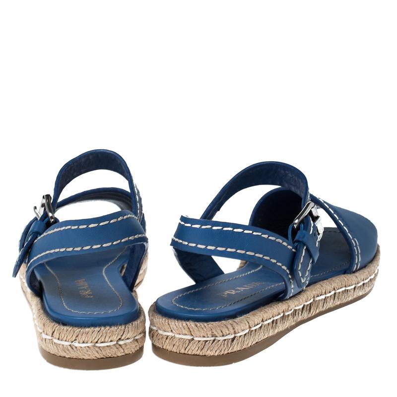 Prada Blue Leather Espadrille Flat Sandals Size 39.5 In Good Condition In Dubai, Al Qouz 2