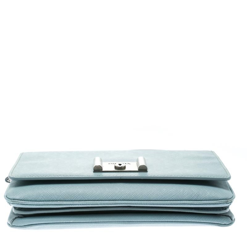 Prada Blue Leather Shoulder Bag In Good Condition In Dubai, Al Qouz 2