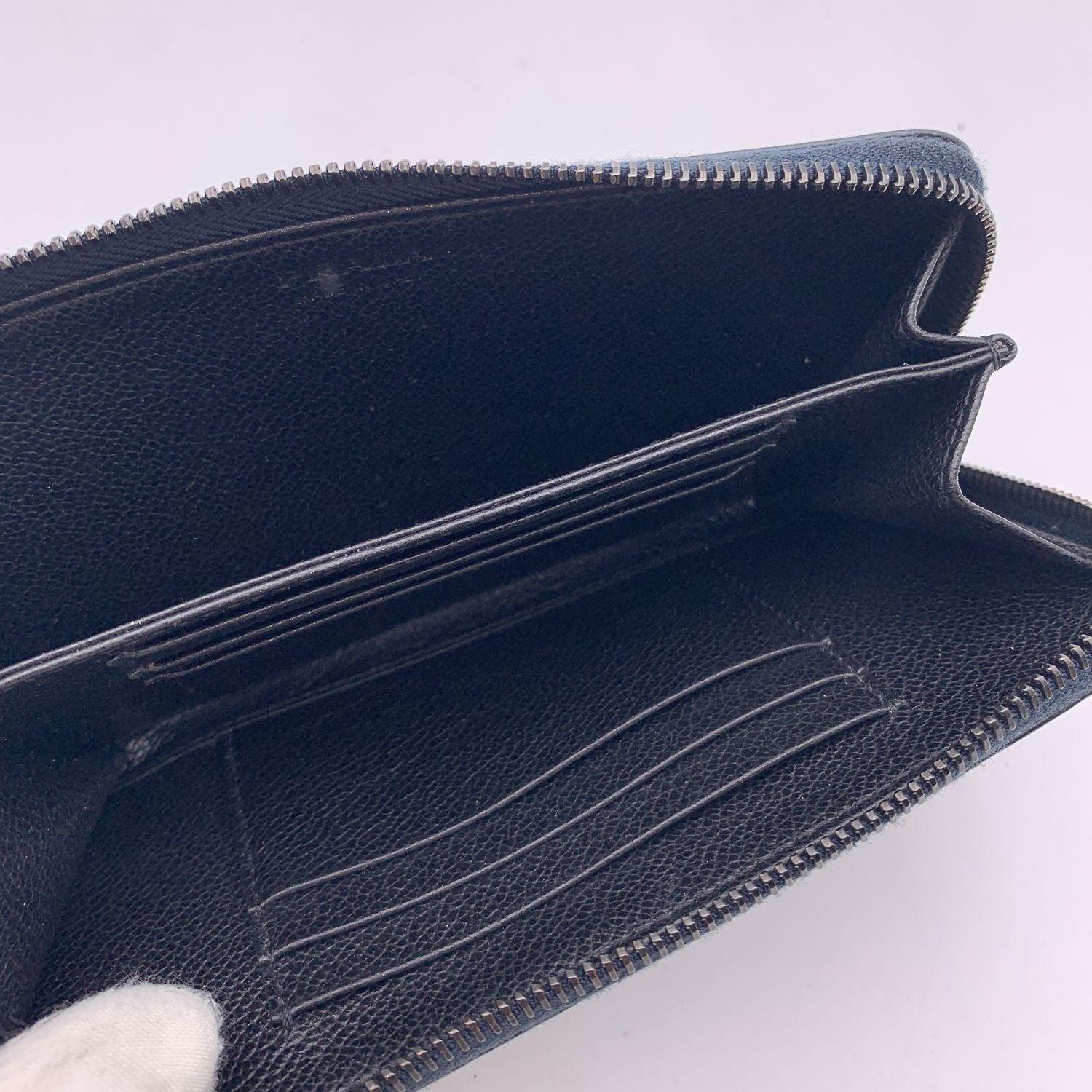 Prada Blue Leather Wallet On Chain WOC Wristlet Zippy Wallet In Excellent Condition In Rome, Rome