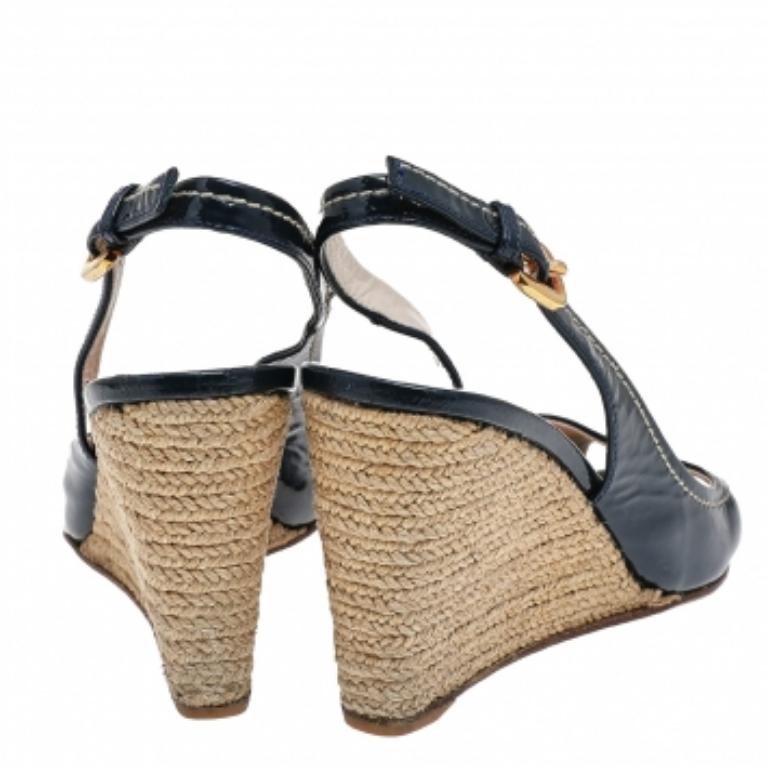 Prada Blue Patent Leather Peep Toe Wedges Espadrilles Slingback Sandals Size 36 In Fair Condition In Dubai, Al Qouz 2