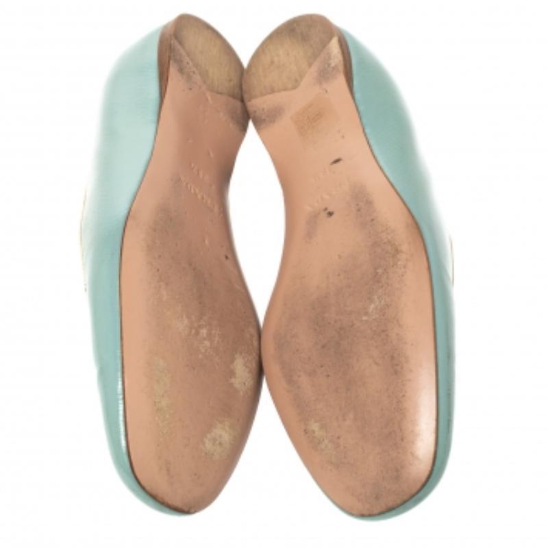 Prada Zapatillas de fumar de charol azul y piel saffiano talla 38.5 Gris