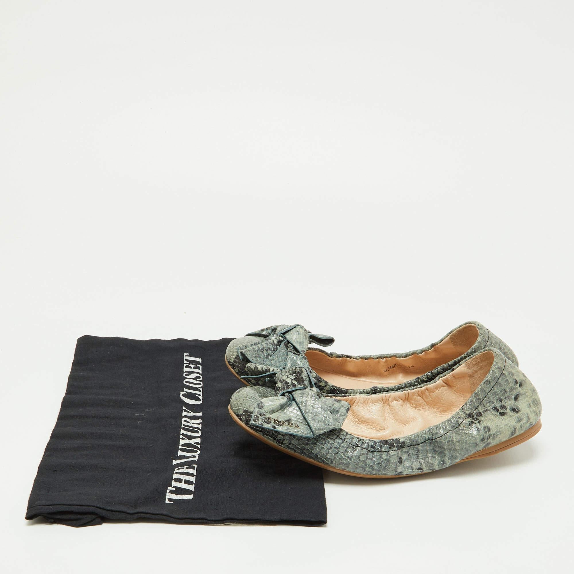 Prada Blue Python Embossed Leather Scrunch Bow Ballet Flats For Sale 4