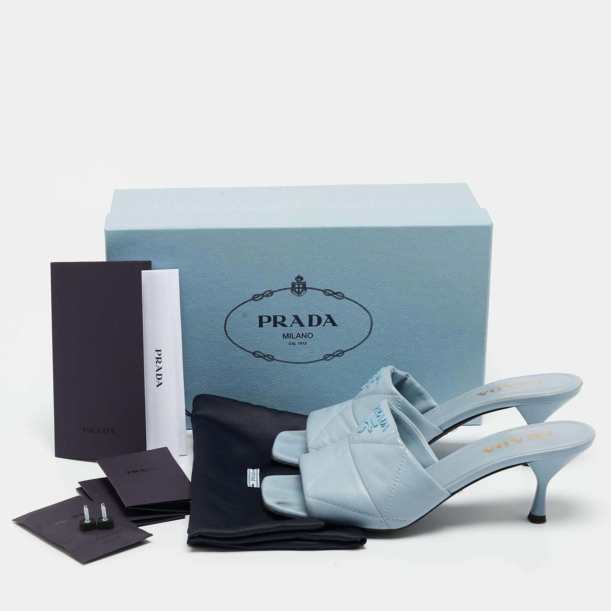 Prada Blue Quilted Leather Logo Slide Sandals Size 38.5 For Sale 2