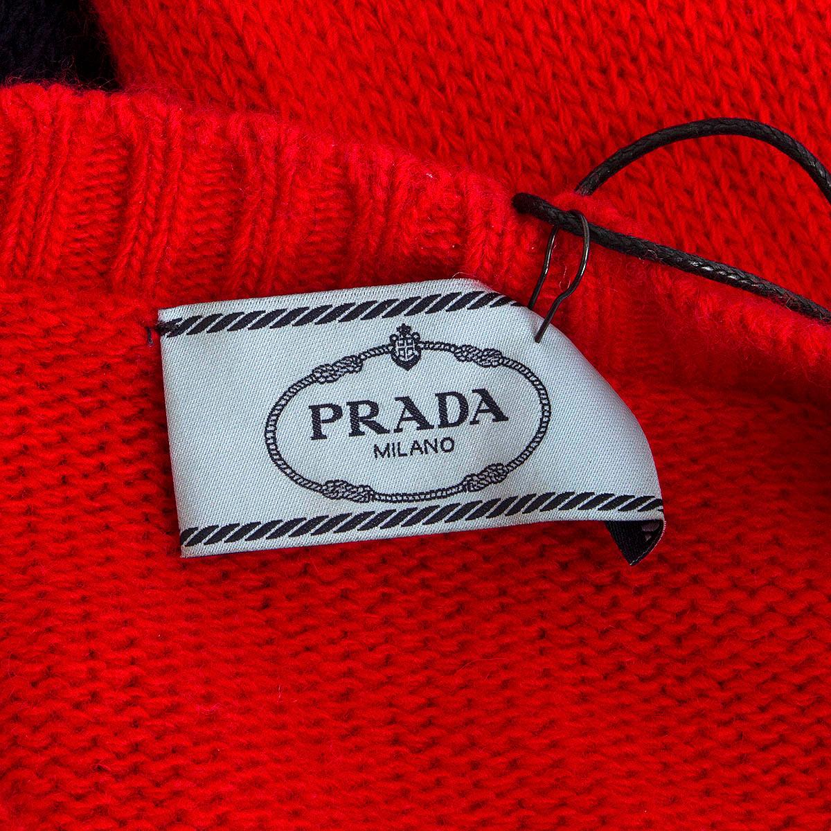 PRADA blue & red WOOL 2018 BANANA Crewneck Sweater 44 L In Excellent Condition For Sale In Zürich, CH