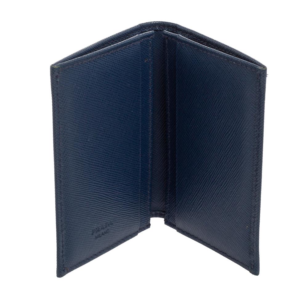 Prada Blue Saffiano Leather Bifold Card Case In Good Condition In Dubai, Al Qouz 2