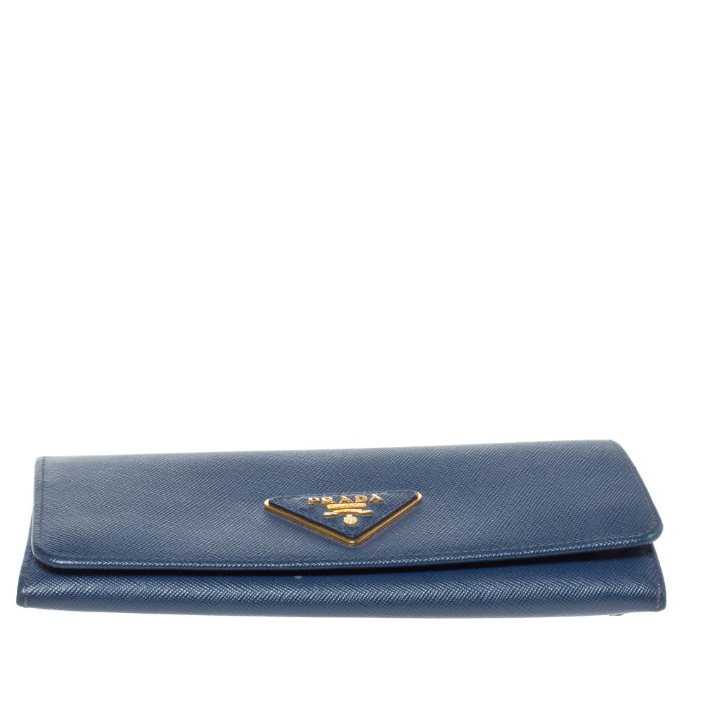 Prada Blue Saffiano Leather Continental Wallet In Good Condition In Dubai, Al Qouz 2