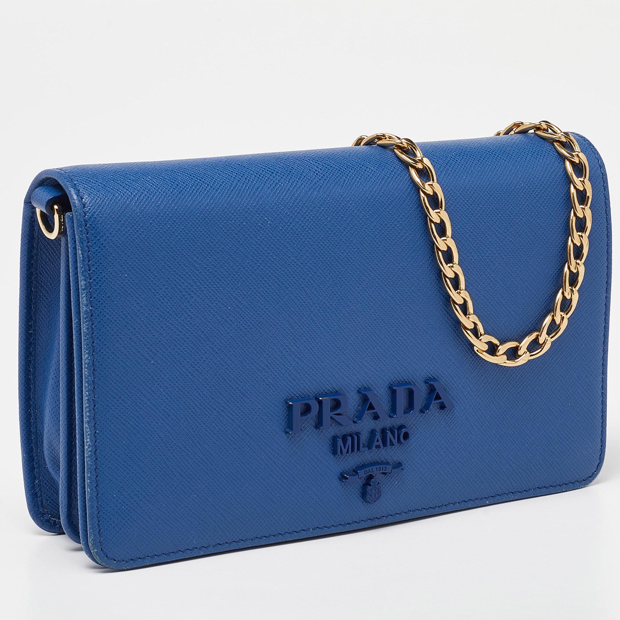 Prada Blue Saffiano Leather Wallet on Chain In Good Condition In Dubai, Al Qouz 2