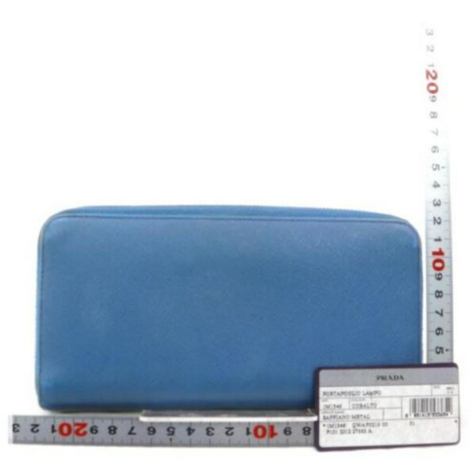 Prada Blue Saffiano Leather Zip Around Long Wallet Zippy Continental 860192 In Good Condition In Dix hills, NY