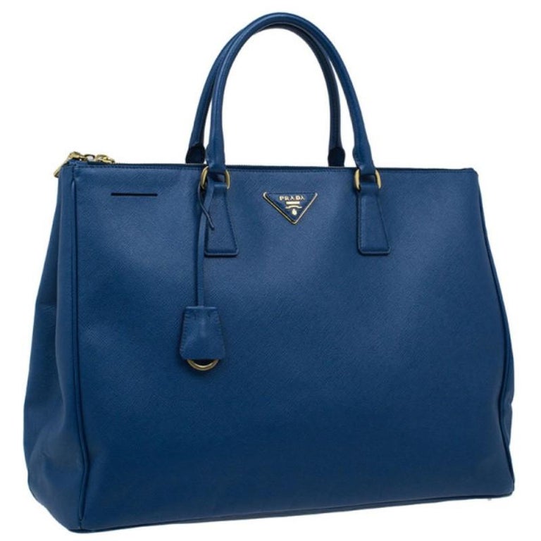 Prada Blue Saffiano Lux Large Double-Zip Tote For Sale at 1stdibs