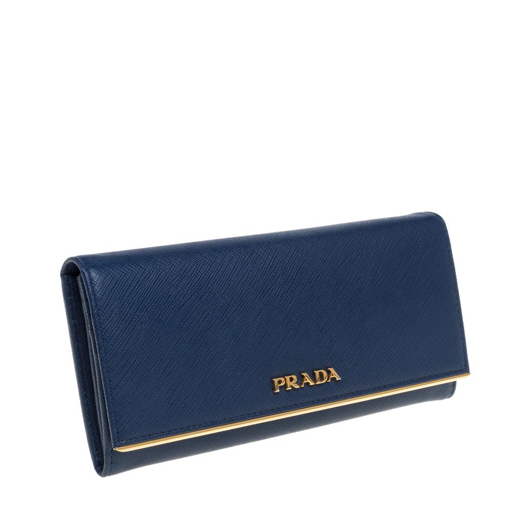 Prada Blue Saffiano Lux Leather Continental Flap Wallet In Good Condition In Dubai, Al Qouz 2