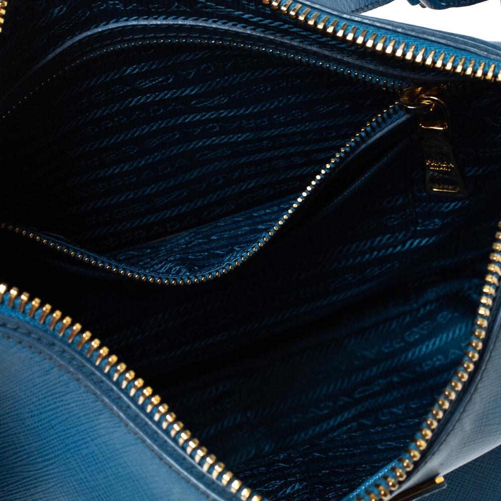 Prada Blauer Saffiano Lux Hobo aus Leder 4