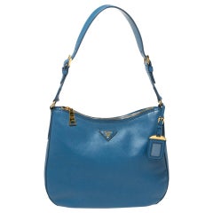 Hobo di Prada in pelle saffiano blu Lux