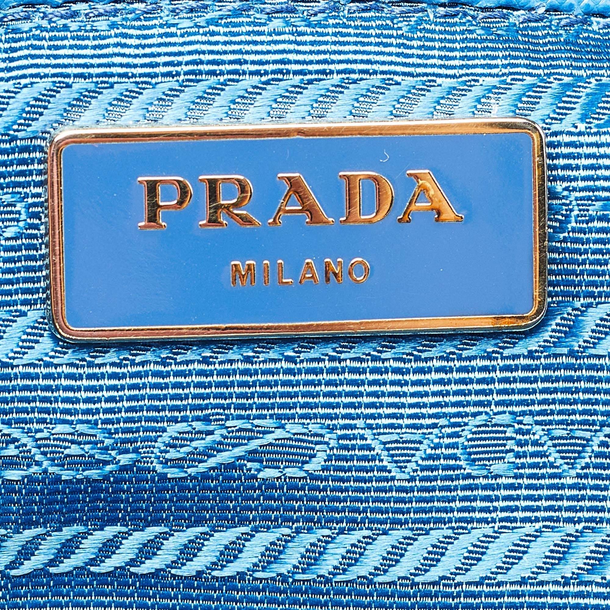 Prada Blue Saffiano Lux Leather Large Galleria Double Zip Tote For Sale 1