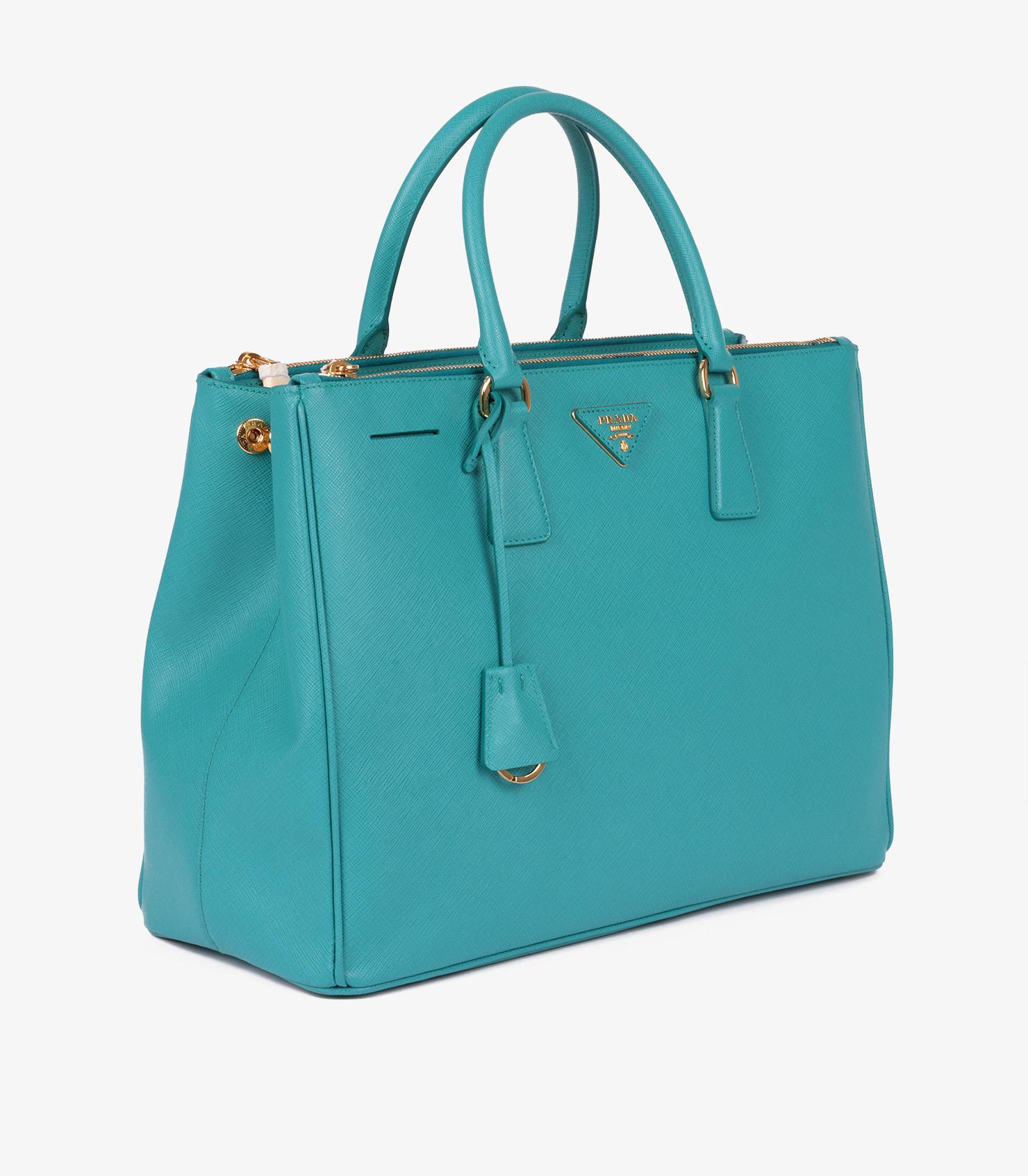 Prada Blue Saffiano Lux Leather Large Galleria Tote In Excellent Condition In Bishop's Stortford, Hertfordshire