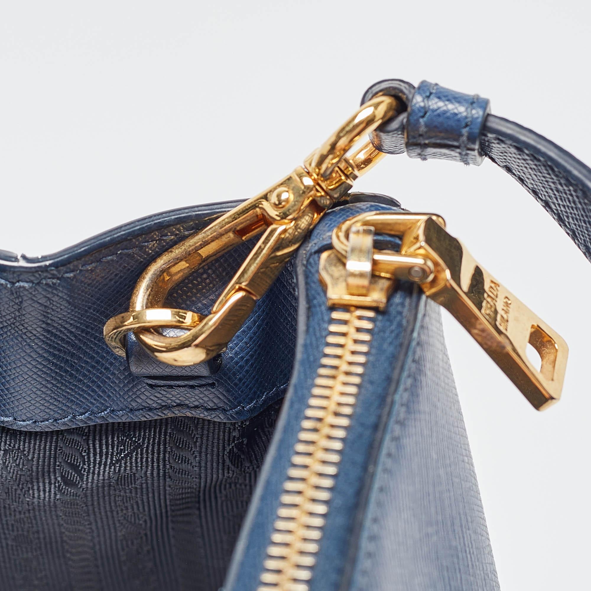 Prada Bolso mediano de piel saffiano Lux azul con doble cremallera 2