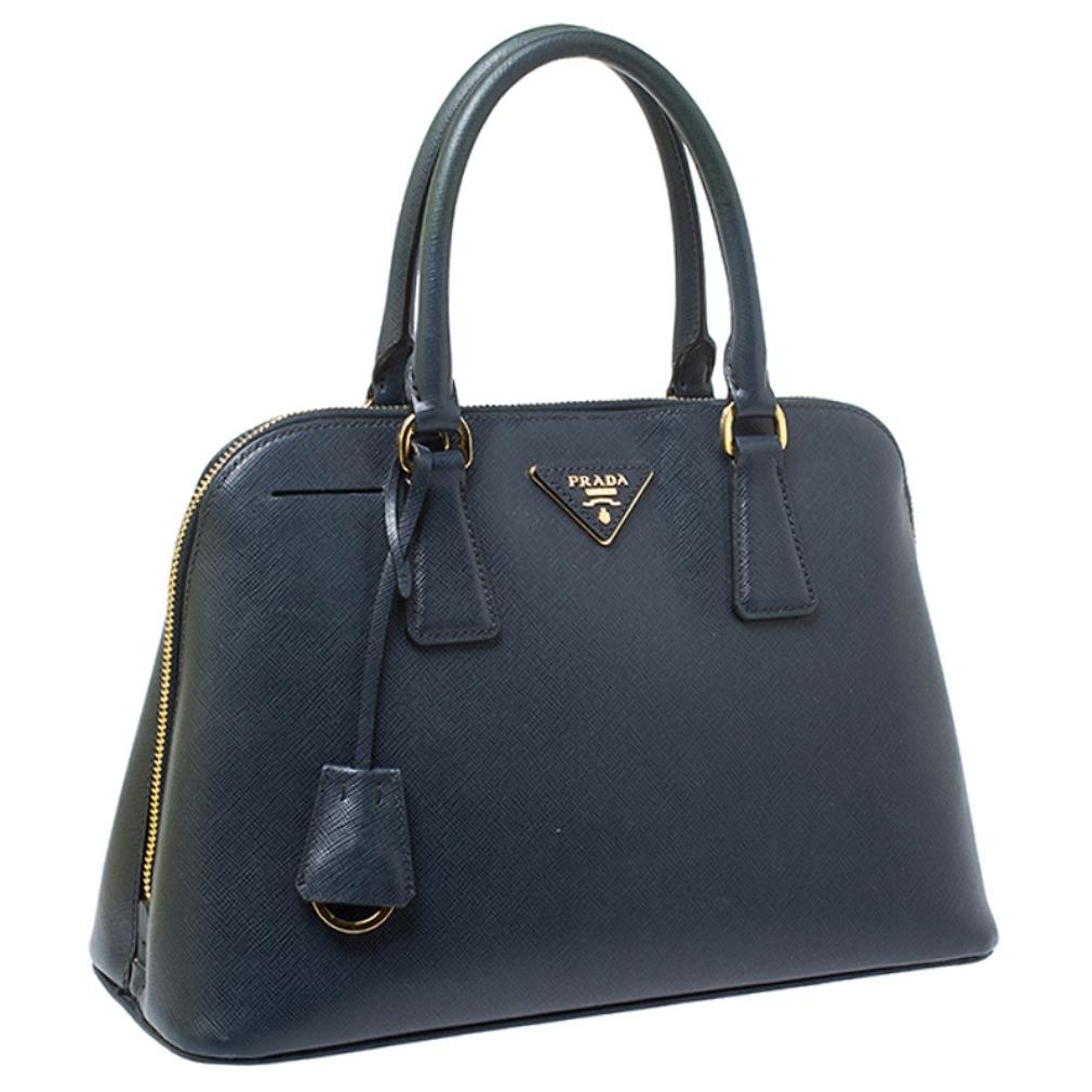 Prada Blue Saffiano Lux Leather Promenade Bag In Good Condition In Dubai, Al Qouz 2