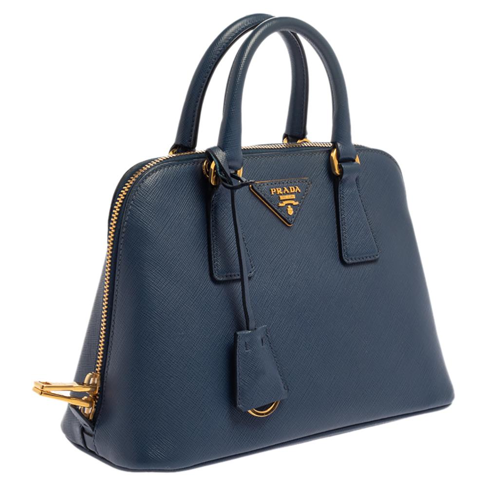 Prada Blue Saffiano Lux Leather Small Promenade Crossbody Bag In Good Condition In Dubai, Al Qouz 2