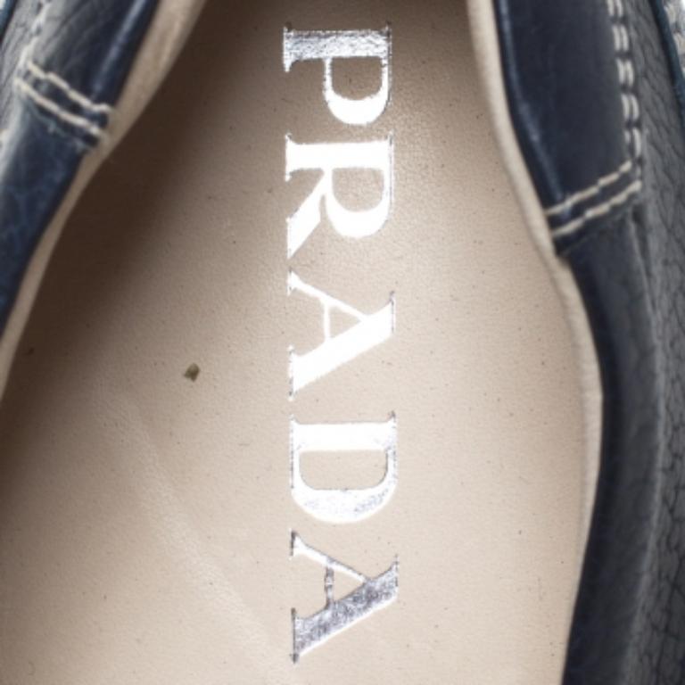 Prada Blau Stitch Detail Leder Slip On Loafers Größe 41 Herren im Angebot