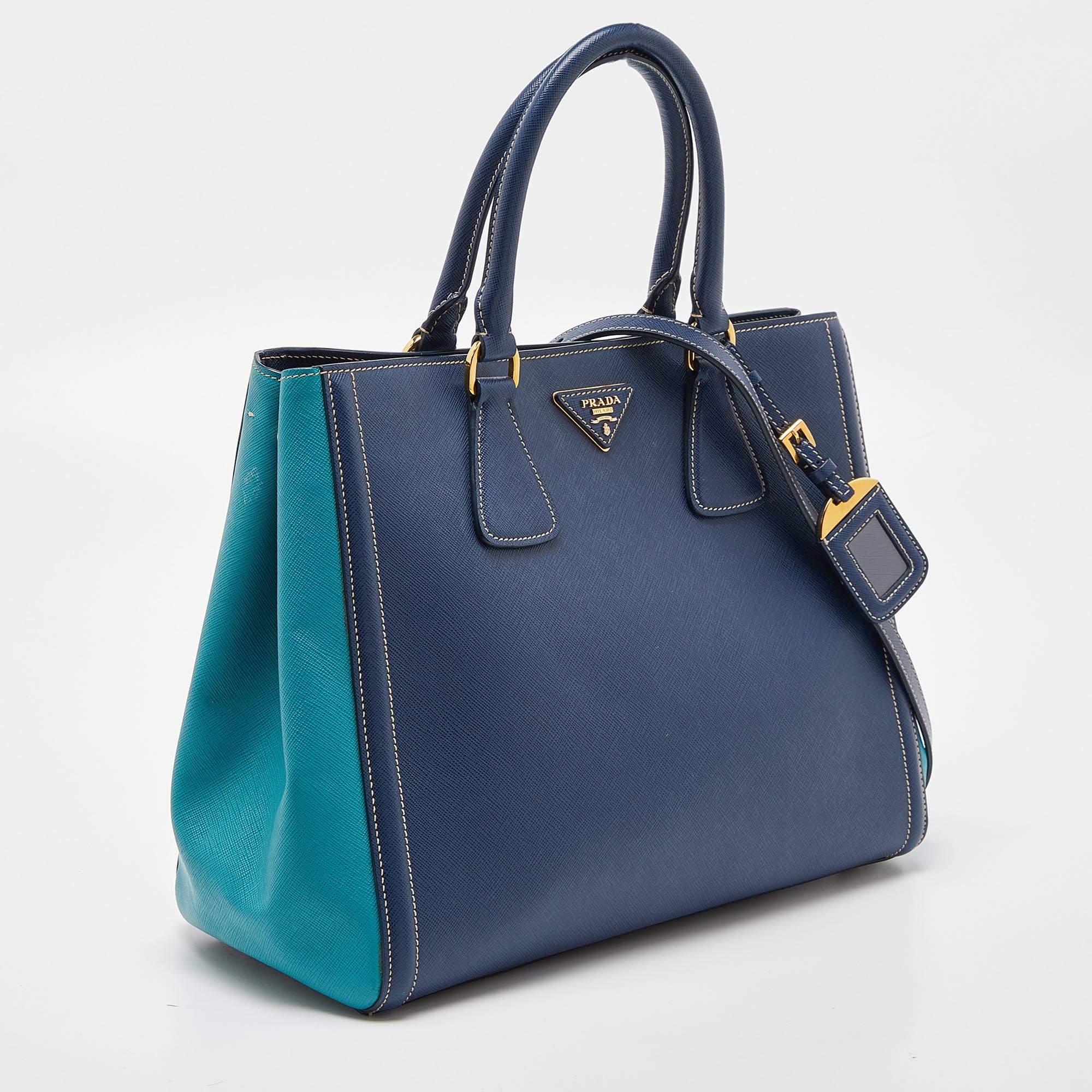 Prada Blue/Turquoise Saffiano Lux Leather Galleria Tote In New Condition In Dubai, Al Qouz 2