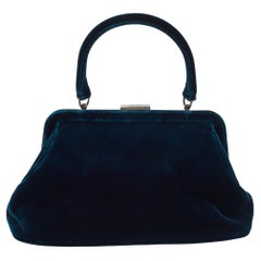 Prada Blaue Schultertasche mit Samtrahmen