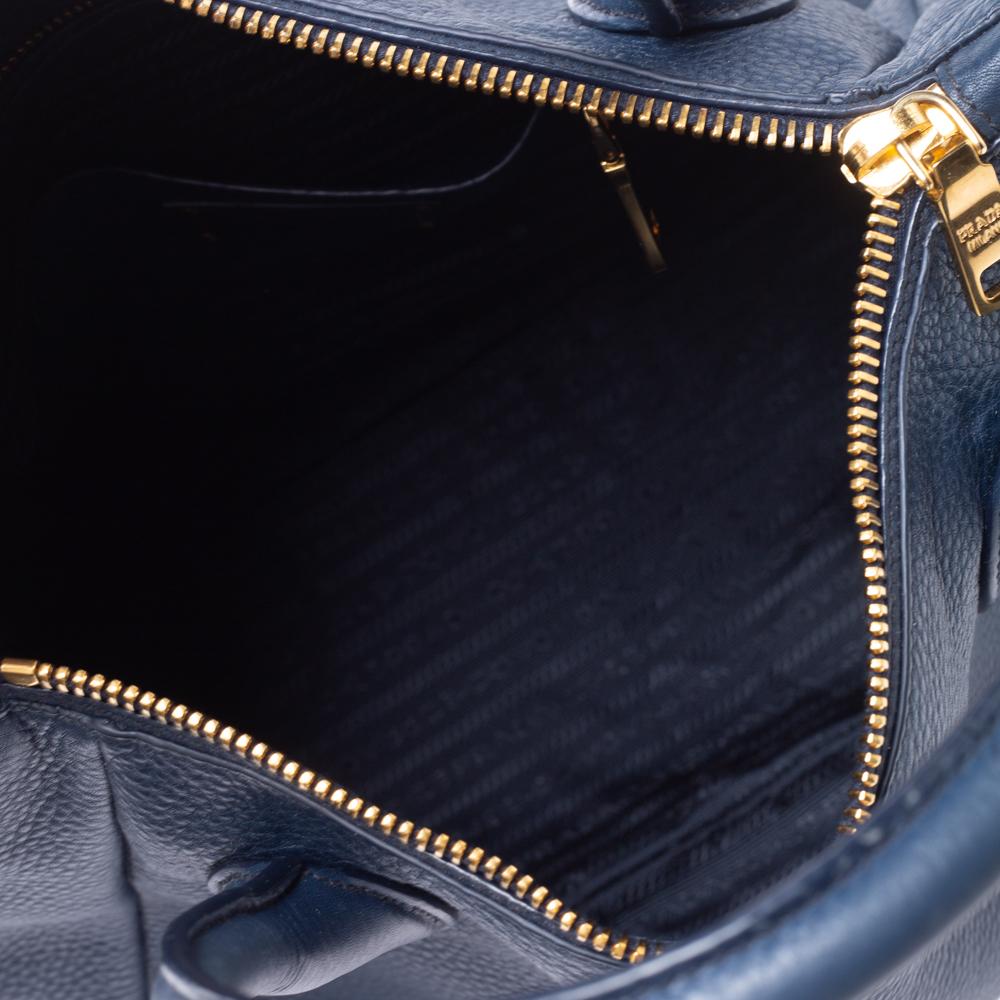 prada sacca bag