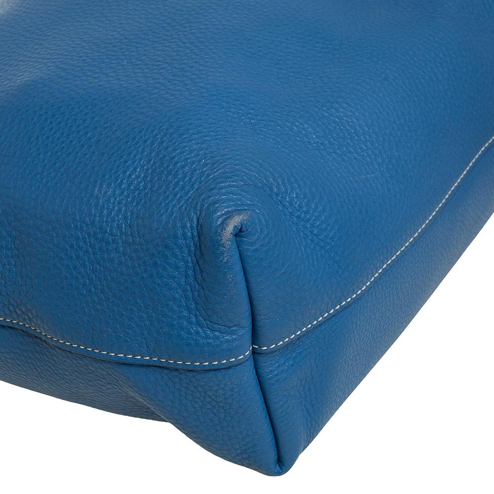 Prada Blue Vitello Daino Leather Tote In Good Condition In Dubai, Al Qouz 2