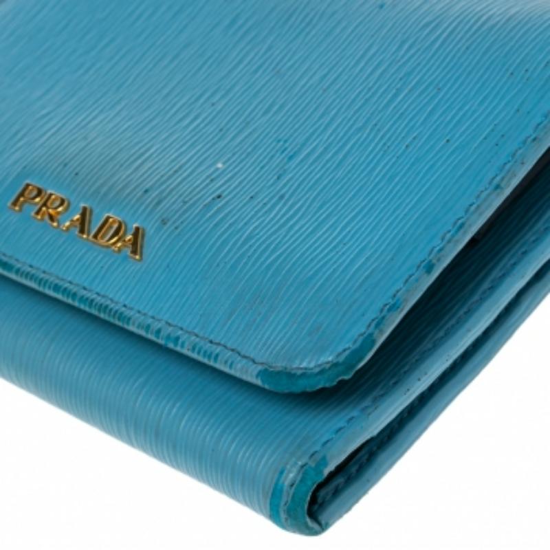 Blu Portafoglio Trifold in pelle blu di Prada