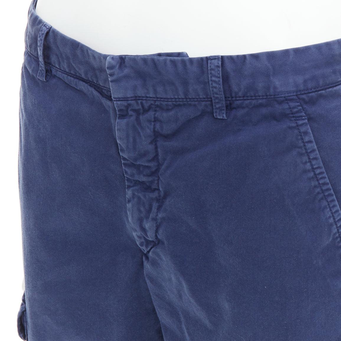 Prada: bermuda cargo in cotone lavato blu con taschino  IT46 S in vendita 2