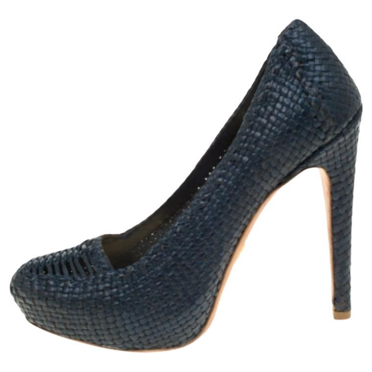 Escarpins à plateforme Madras en cuir tressé bleu Prada, taille 38 en vente