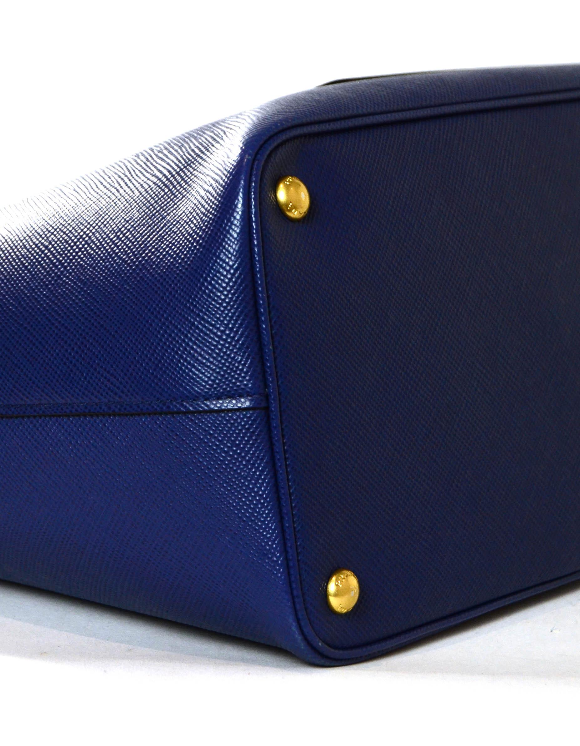 Prada Bluette Blue Saffiano Front Pocket Tote Bag w/ Detachable Strap In Excellent Condition In New York, NY