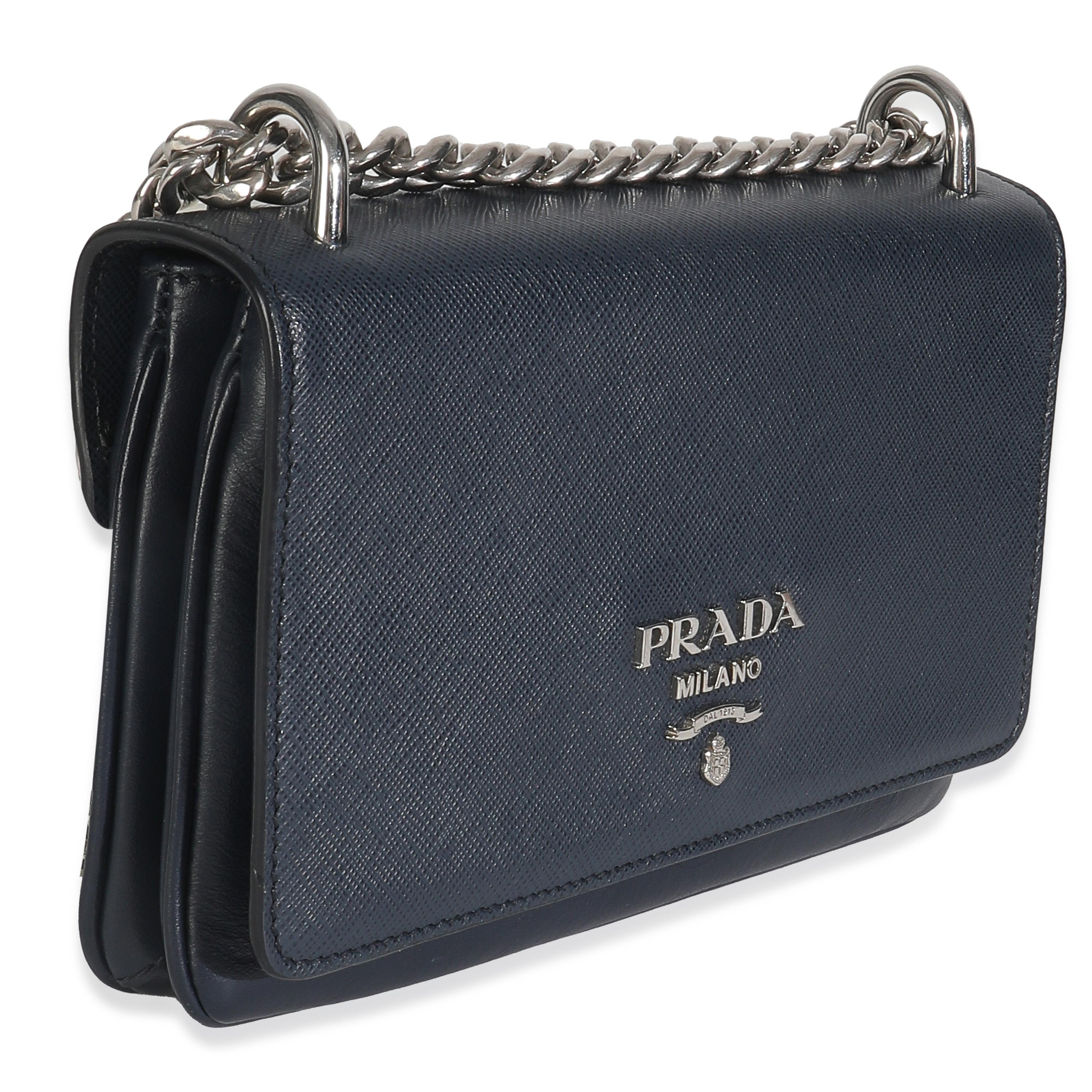 Noir Prada Bluette Saffiano Chain Shoulder Bag en vente