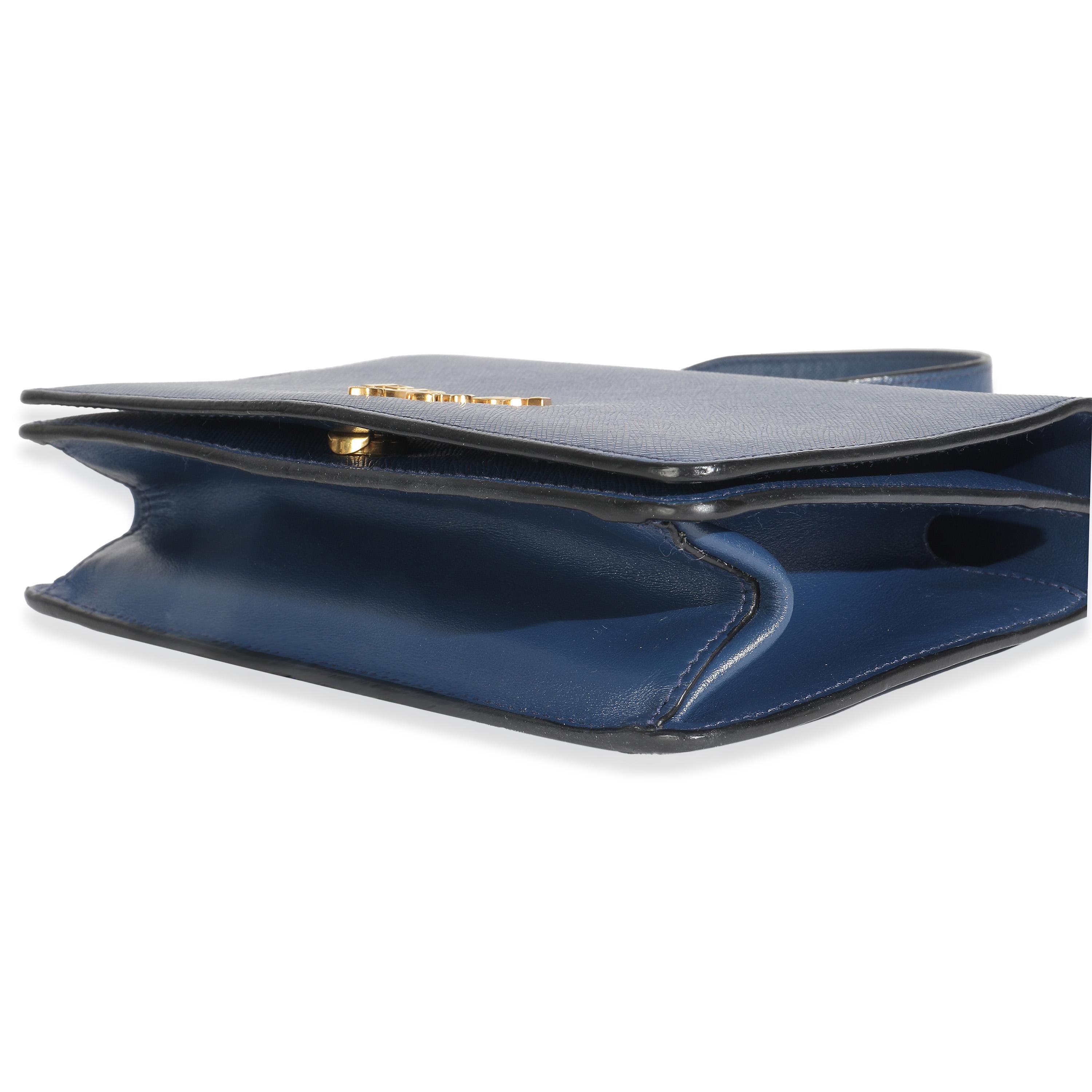 Prada Bluette Saffiano Lux Mini Chain Bag In condizioni buone in vendita a New York, NY