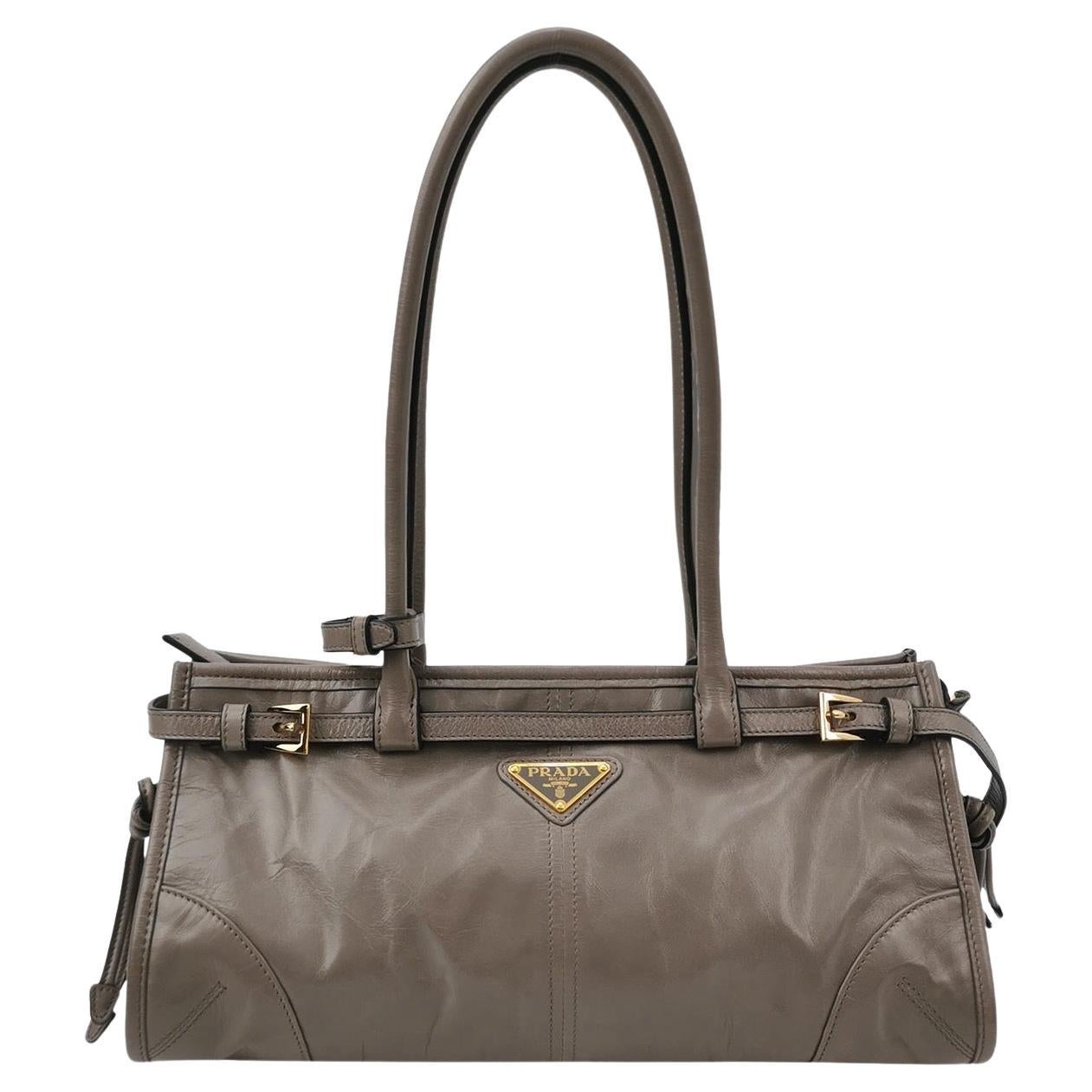Prada Bonnie Medium Soft Lux Grey Shiny Calfskin Leather Shoulder Bag im Angebot