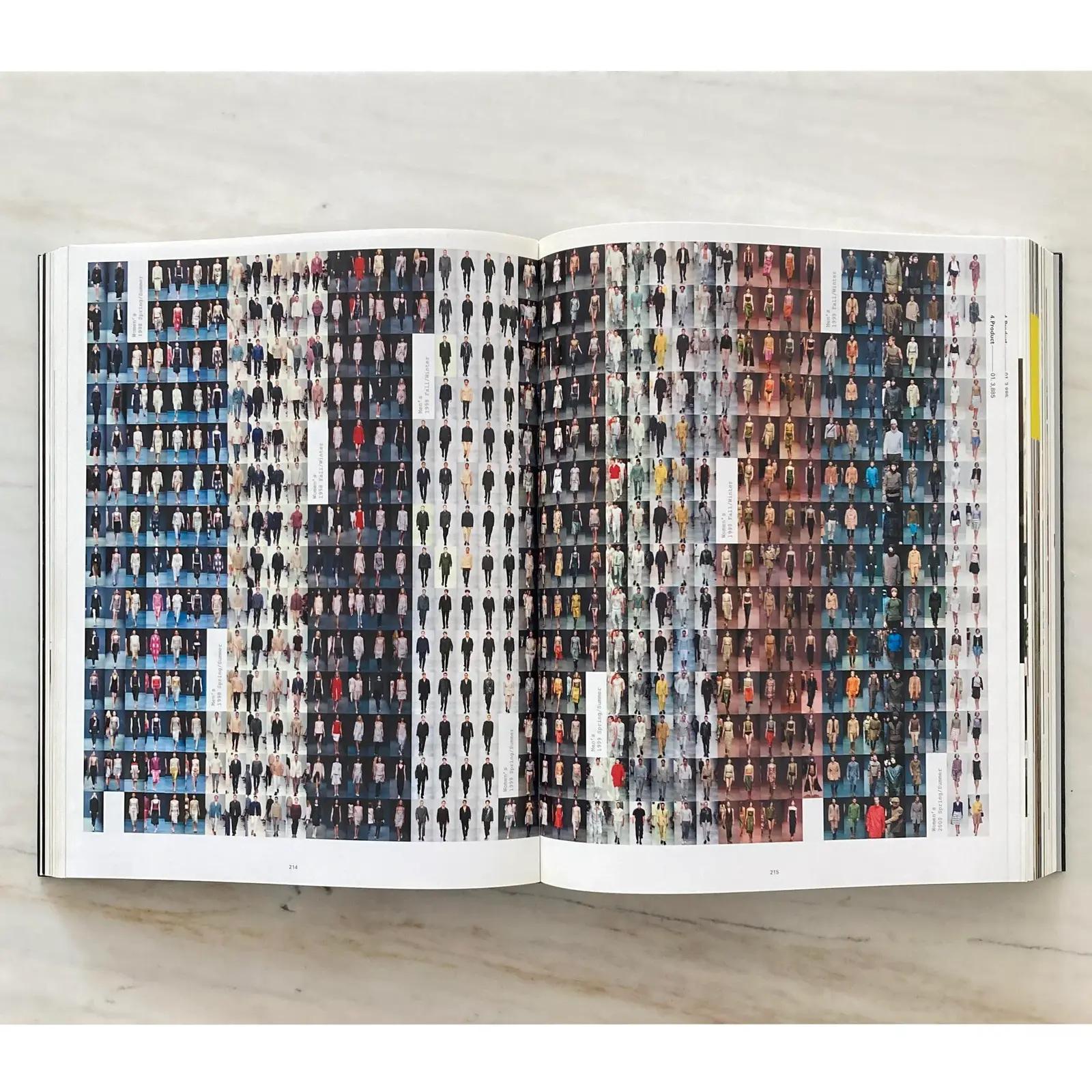 Livre Prada avec couverture, par Miuccia Prada et Patrizio Bertelli, 1ère édition 2009 Bon état - En vente à New York, NY