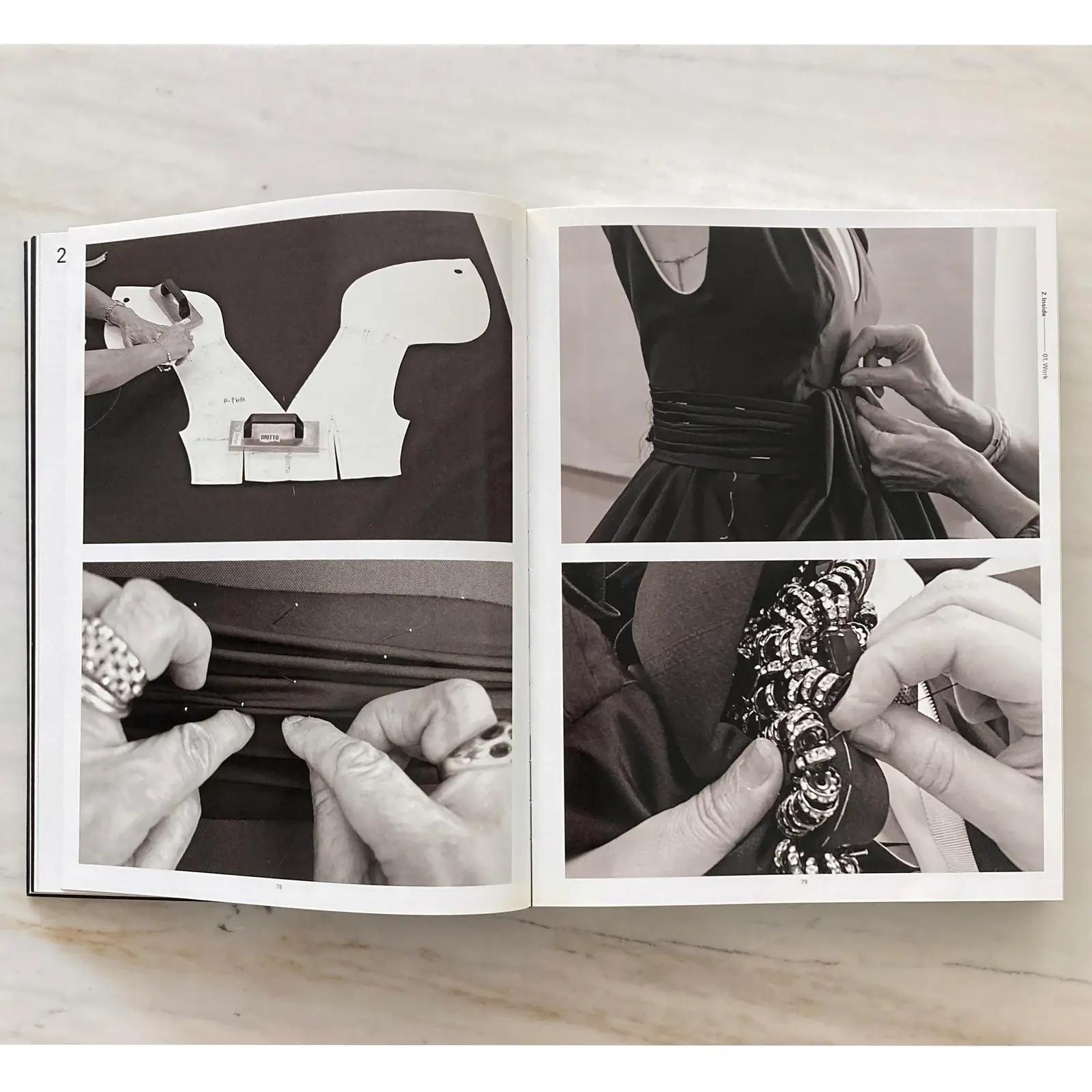 Livre Prada avec couverture, par Miuccia Prada et Patrizio Bertelli, 1ère édition 2009 en vente 2