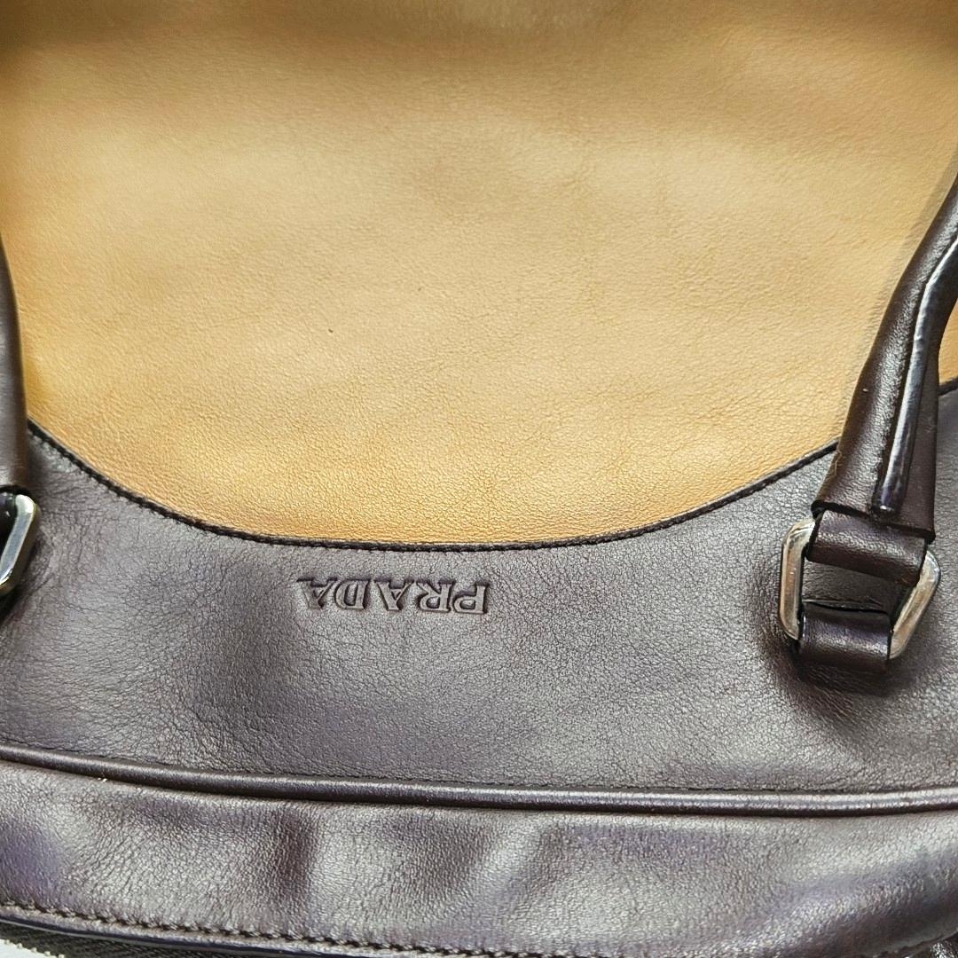 Prada bowling brown leather and suede top handle bag Damen im Angebot