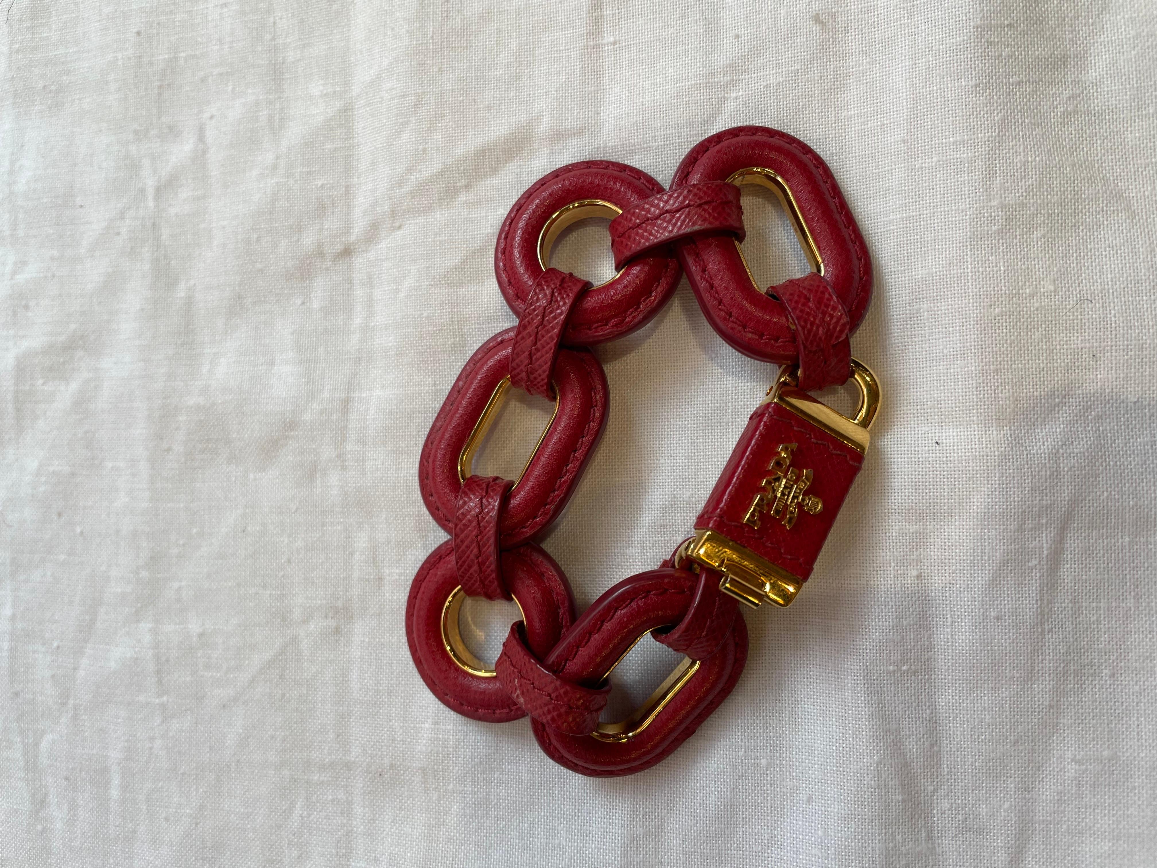 Red Prada bracelet in dark red saffiano leather For Sale