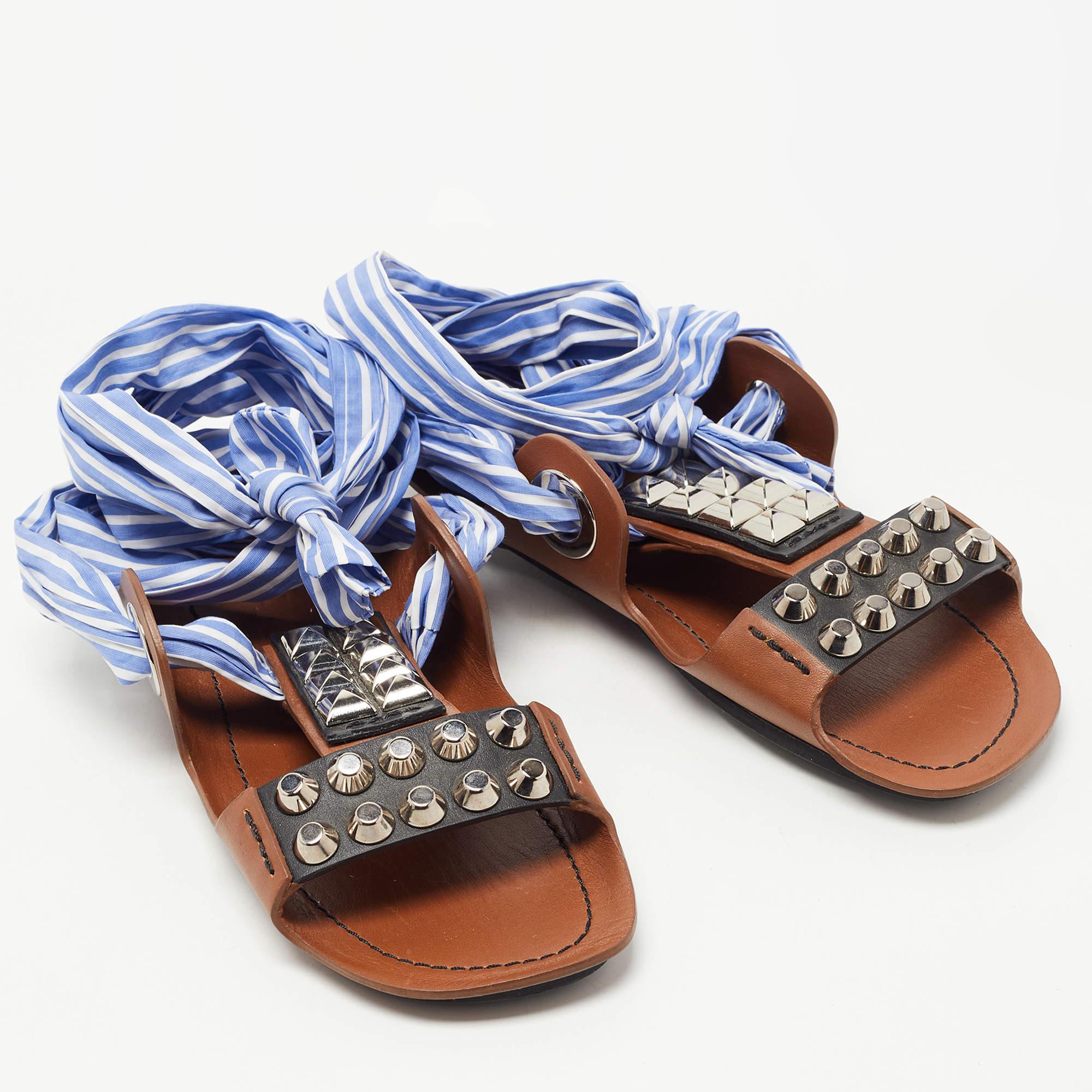 Prada Brown/Blue Leather Studded Ribbon Flat Sandals Size 36 In Good Condition In Dubai, Al Qouz 2