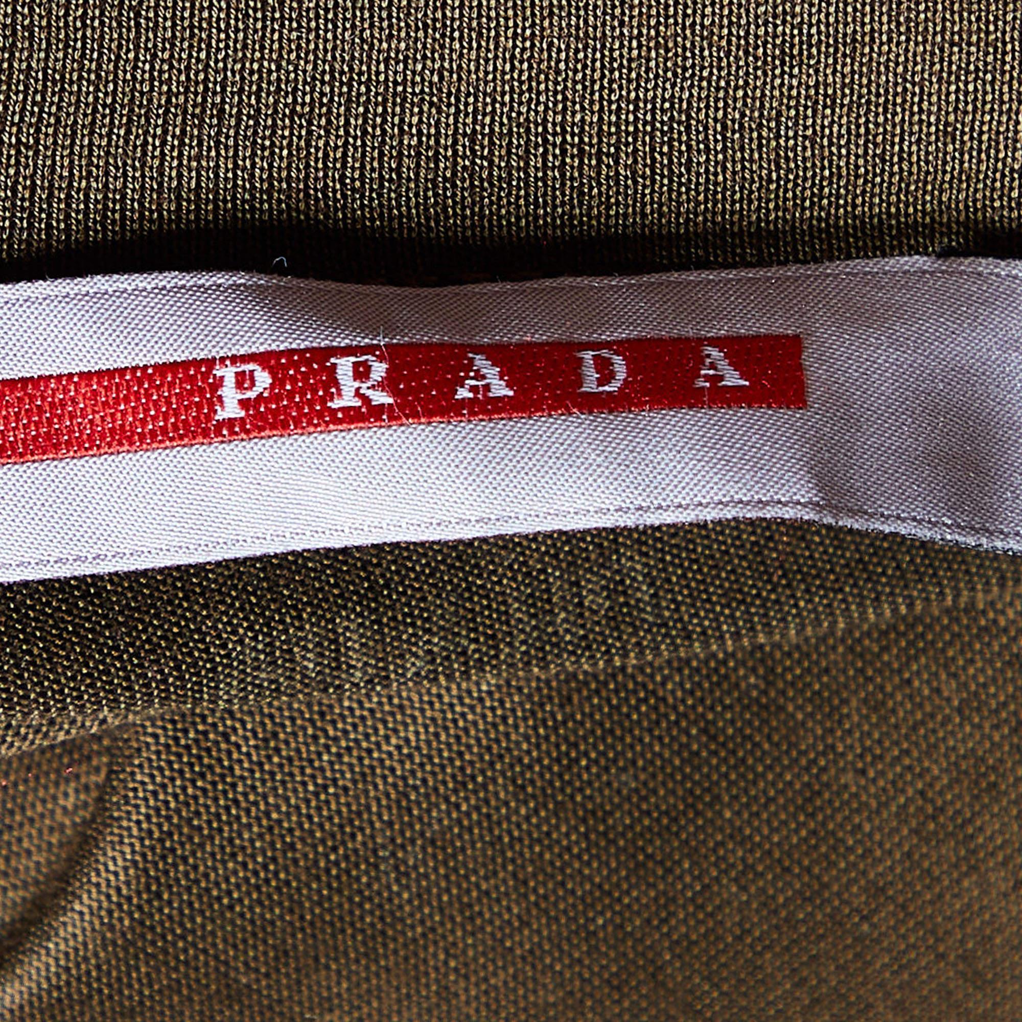 Prada Brown Cotton Knit V-Neck t-Shirt L In Excellent Condition For Sale In Dubai, Al Qouz 2
