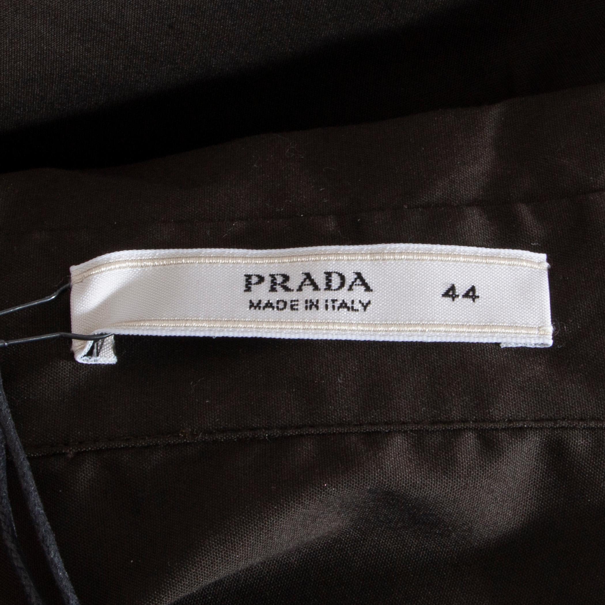PRADA brown cotton RHINESTONE EMBELLISHED COLLAR Button Up Shirt 44 L In Excellent Condition For Sale In Zürich, CH