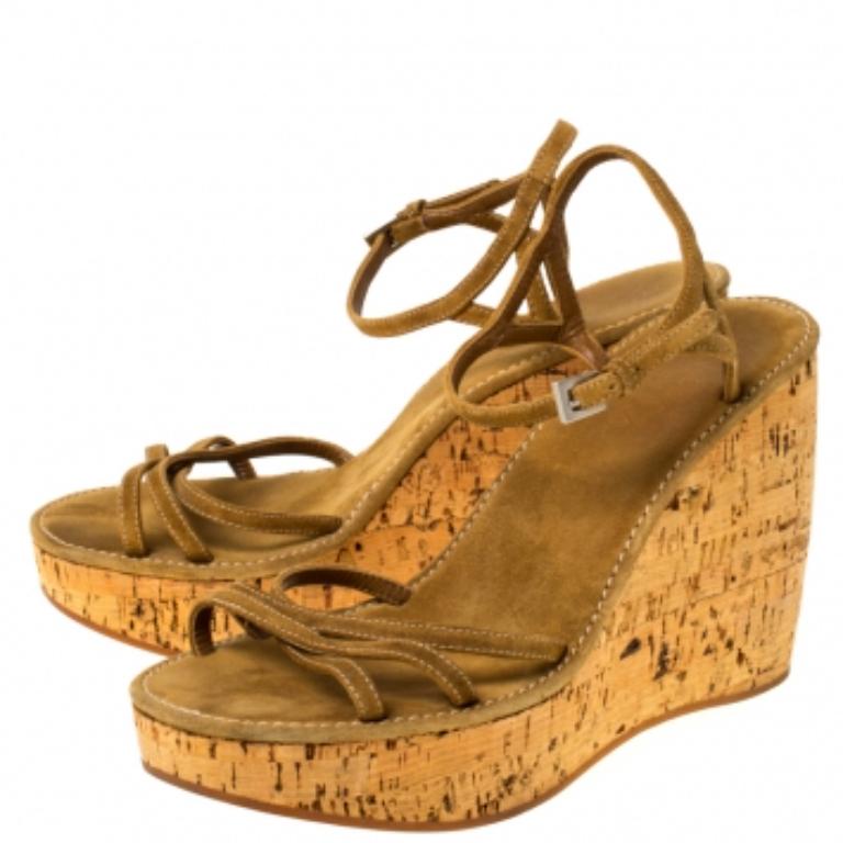 Prada Brown Criss Cross Suede Ankle Strap Cork Wedge Sandals Size 40 en vente 2