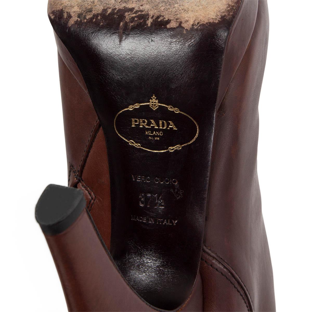 PRADA brown DISTRESSED leather EMBROIDERED PLATFORM Boots Shoes 37.5 In Excellent Condition For Sale In Zürich, CH