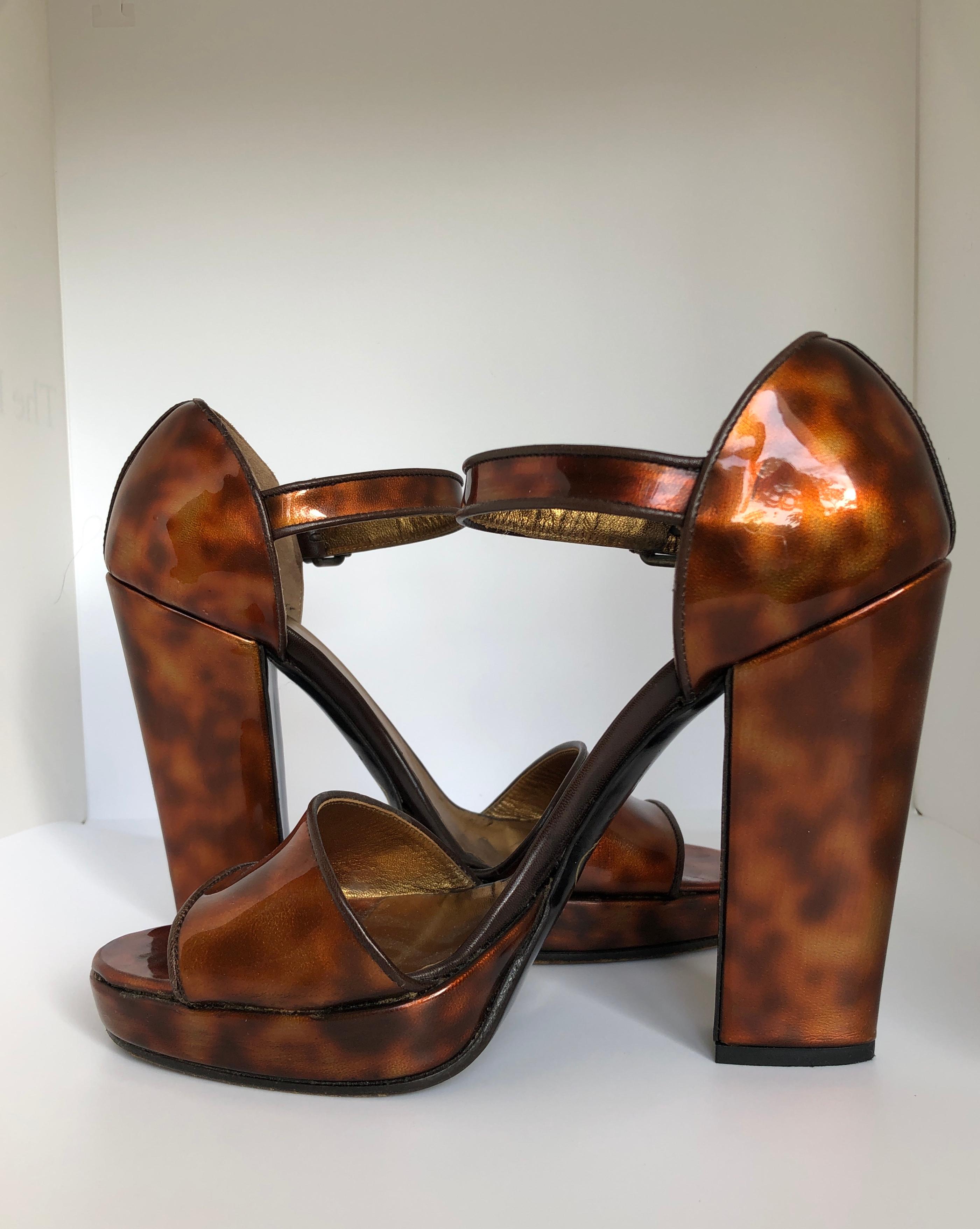 Prada Brown Faux Tortoiseshell Patent Leather High Block Heel Sandals In Good Condition In Houston, TX