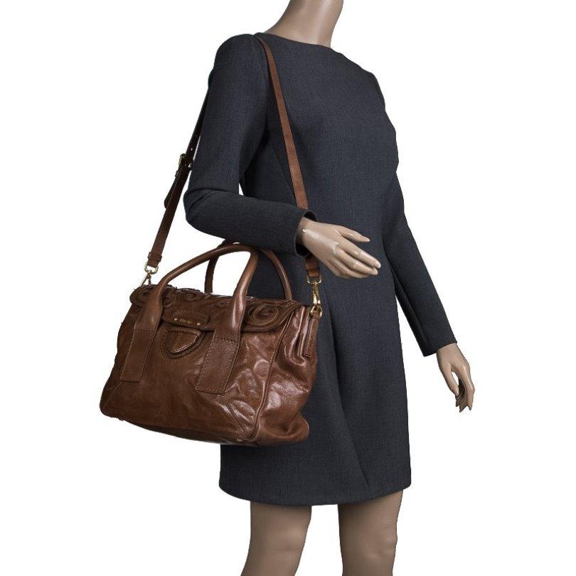 Prada Brown Glazed Leather Top Handle Bag In Good Condition In Dubai, Al Qouz 2